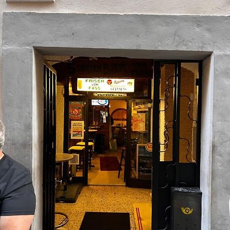 Private Room In Innerstadt 格拉茨 外观 照片