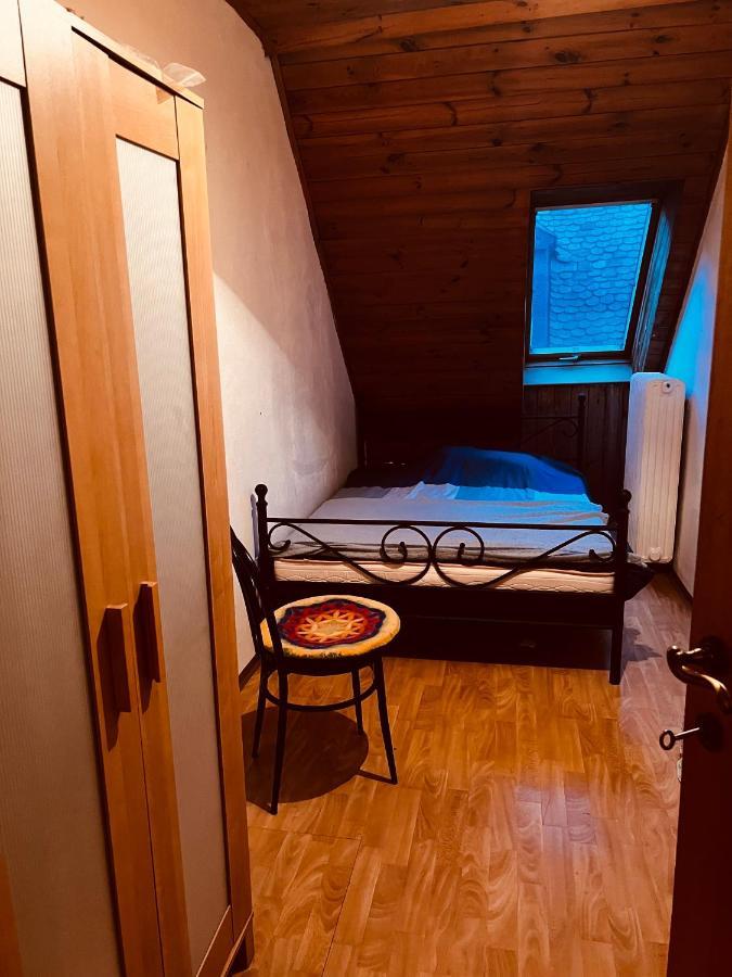 Private Room In Innerstadt 格拉茨 外观 照片