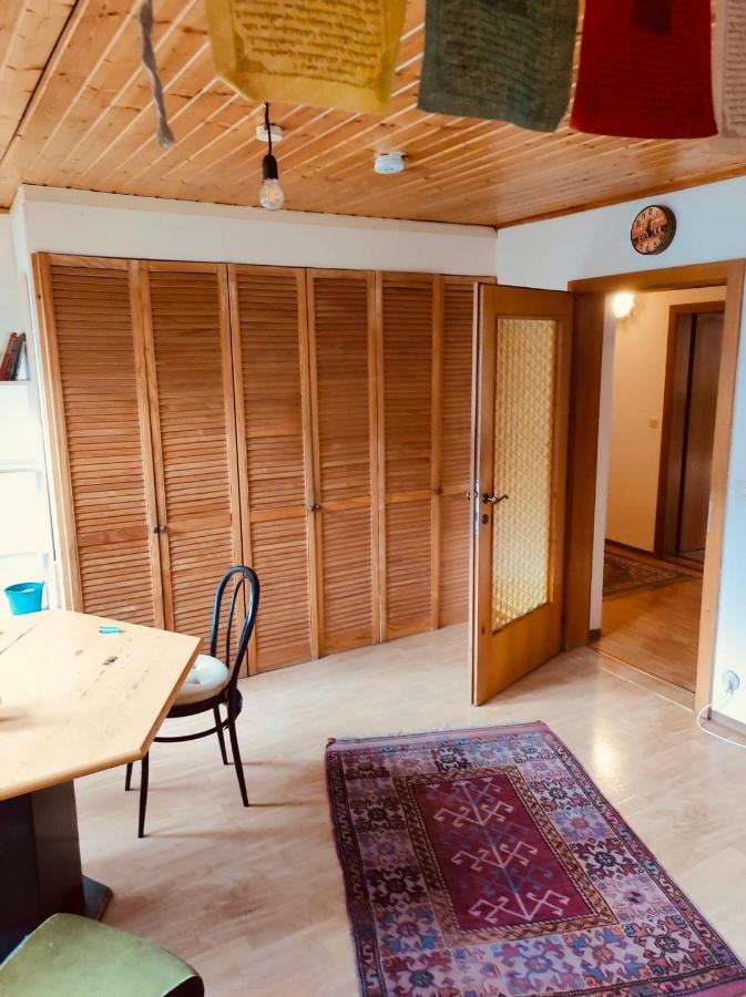 Private Room In Innerstadt 格拉茨 外观 照片